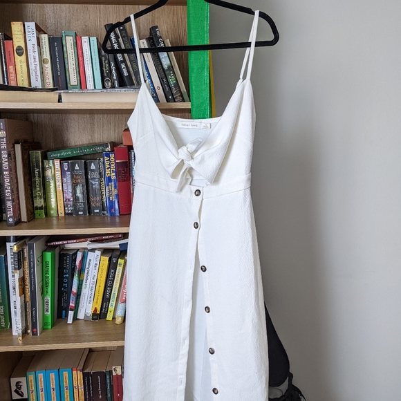 Tie Front Summer Dress - Picture 2 of 3